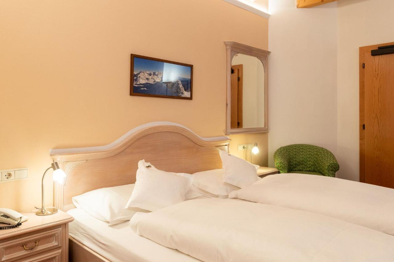 Hotel Schopfenhof San Candido Extérieur photo